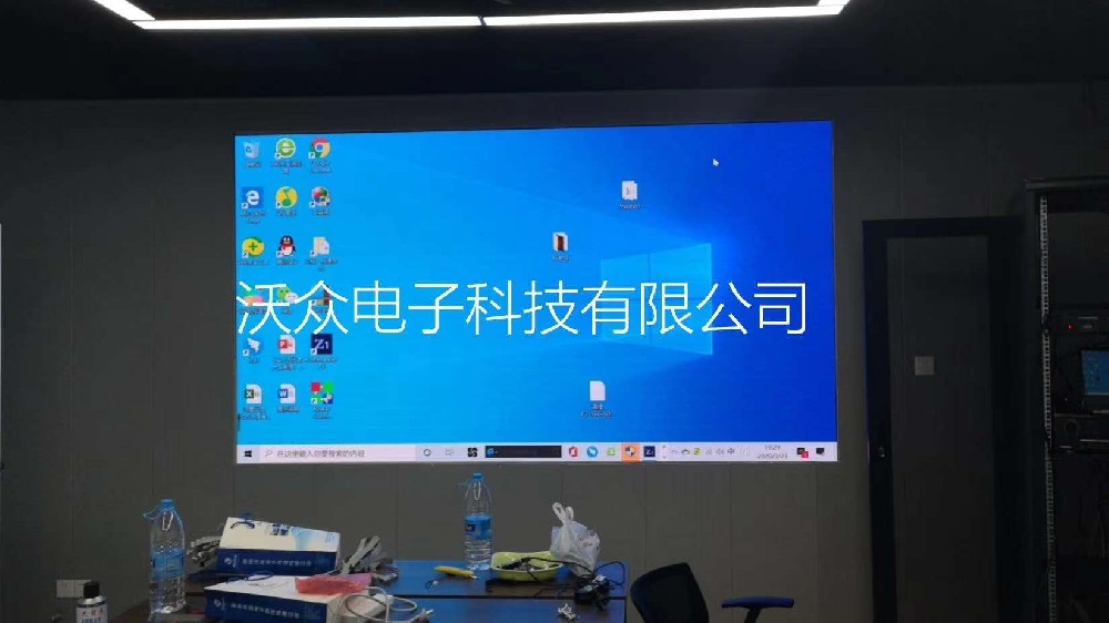 华城国际室内P2.0全彩显示屏