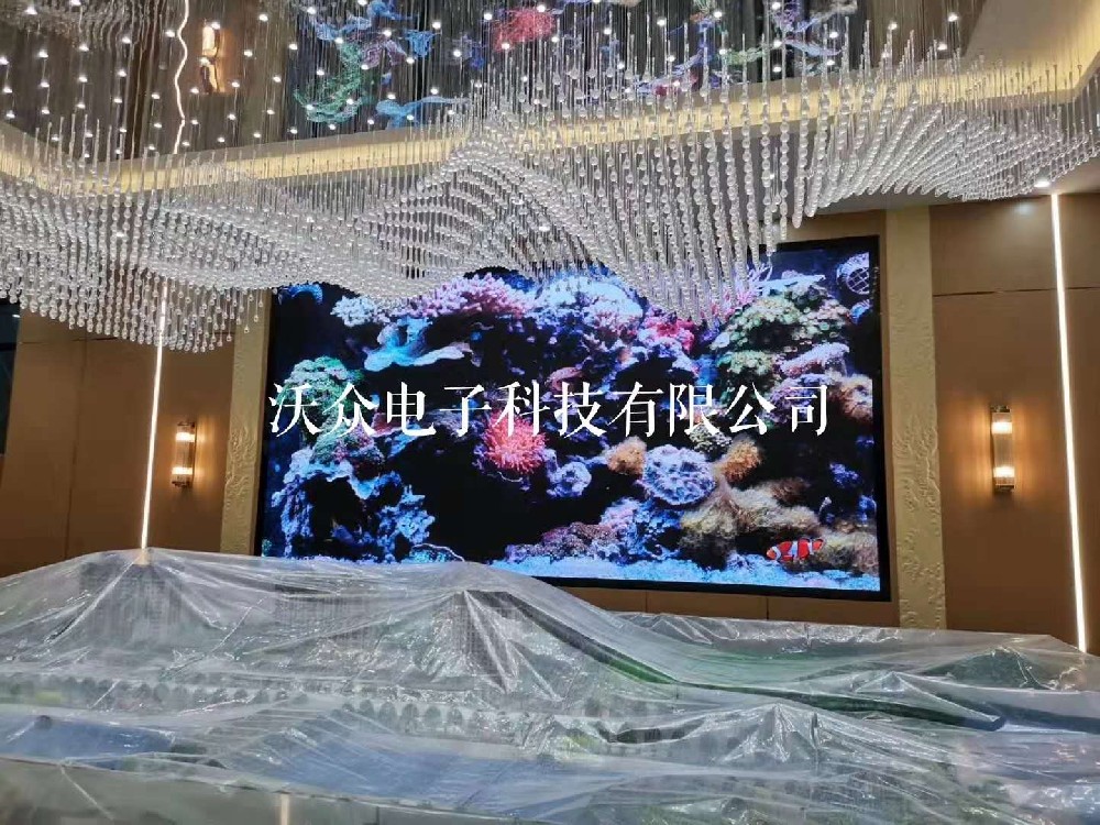 信阳商城清华苑售楼部户内P2.5全彩