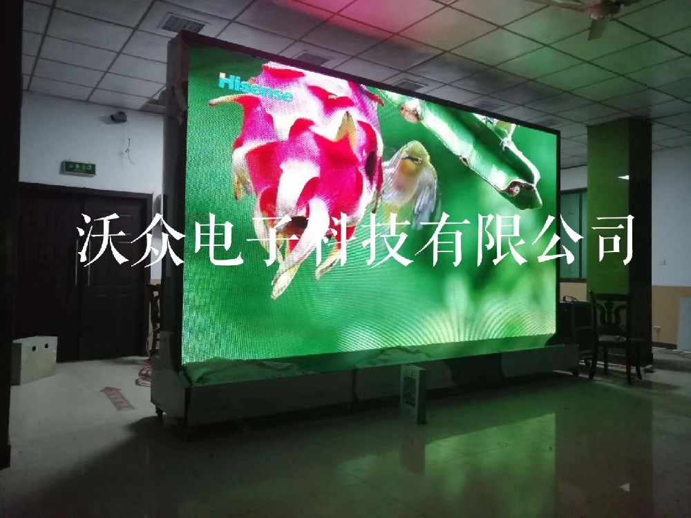 西安室内全彩移动屏调试点亮